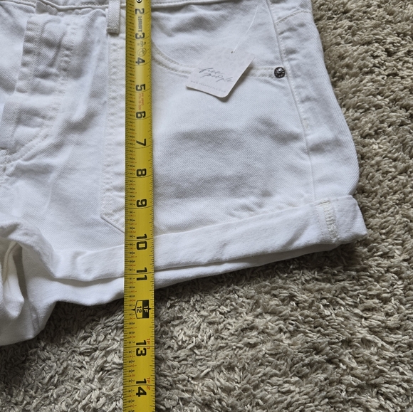 We The Free beginners luck low rise slouch shorts white denim womens 31 - Picture 9 of 12